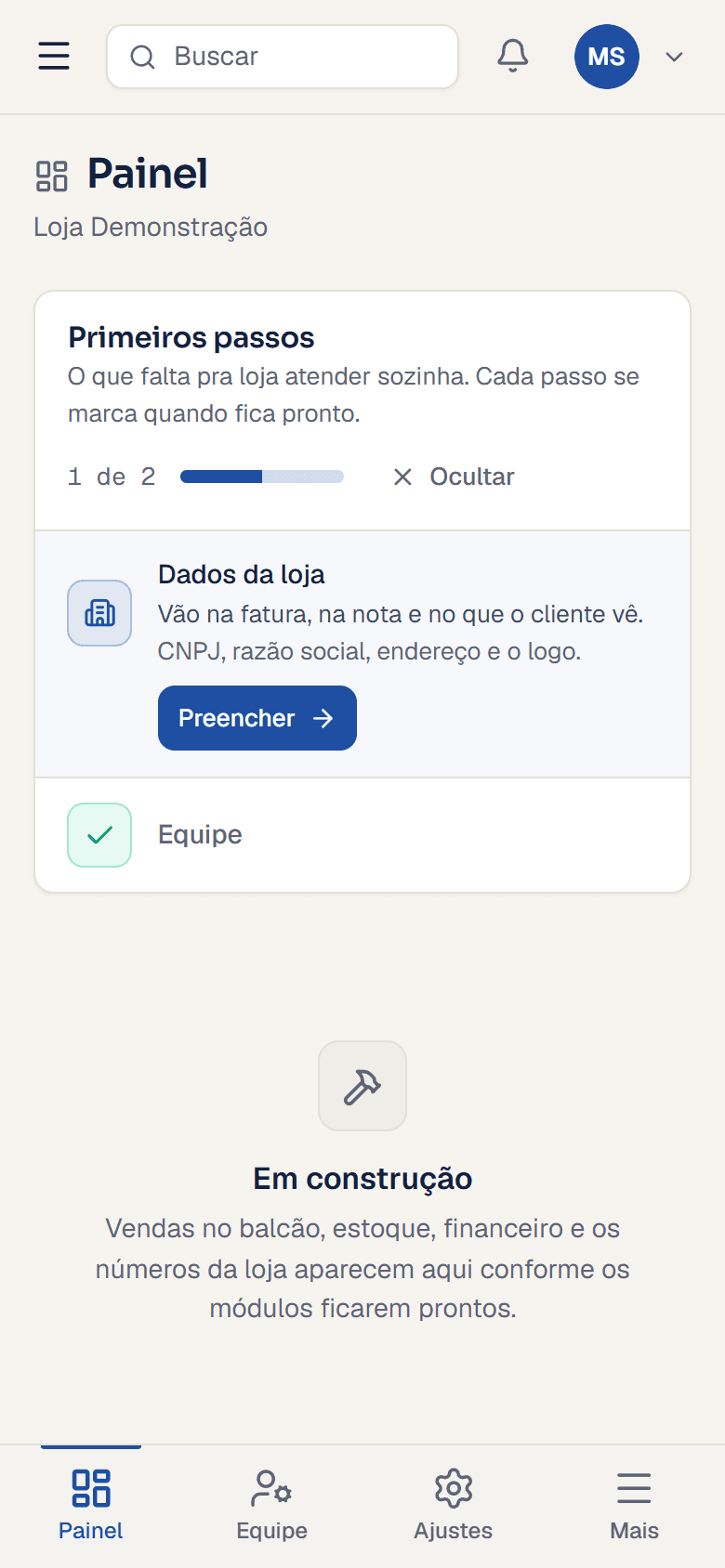 O mesmo painel aberto no celular do dono.